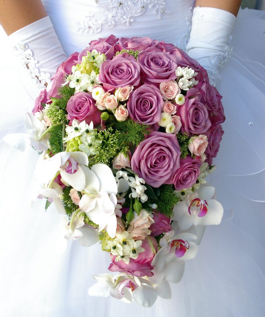 華やかなウェディングブーケ